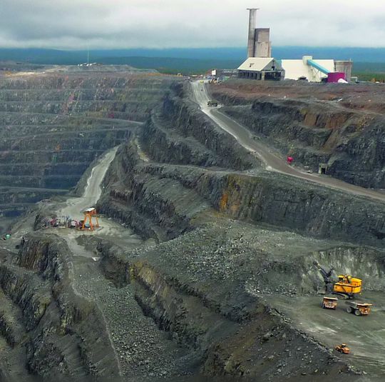 Risiken bei der Rohstoffversorgung – speziell bei seltenen Erden – steht ein steigender Bedarf gegenüber.(Bild:  Michel)