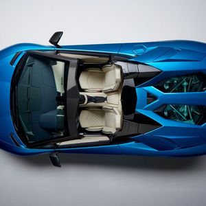 (Lamborghini)