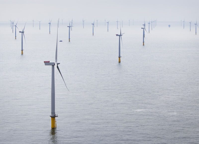 Während der Realisierung des Windparks London Array konnte Siemens Methoden der Bauphase analysieren und weiter verbessern. Dadurch hat sich die Zeit für die Inbetriebsetzung auf See reduziert. (Bild: Siemens)