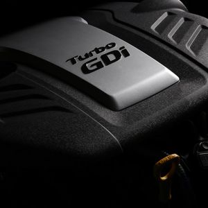 Das wichtigste Merkmal: Unter der Haube werkelt ein 186 PS starker Vierzylinder – mit Turbo-Aufladung.(Foto:  Hyundai)