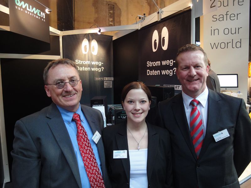 (v.l.) Roland Kistler, Irmgard Fischer und Carlos Baart, ONLINE USV-Systeme (Archiv: Vogel Business Media)