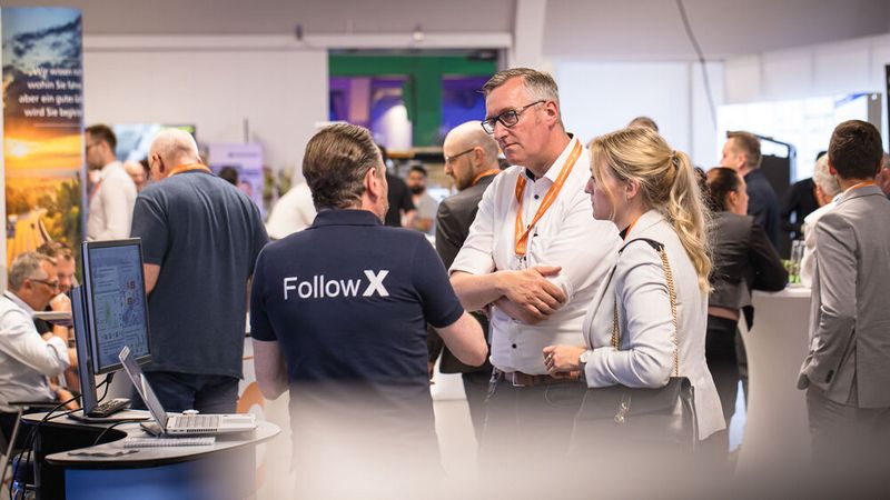 Am Ende des ersten Tages gab es viele zufriedene Aussteller ... (Bild: Stefan Bausewein)