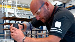 Eine gute Beleuchtung erleichtert Sehaufgaben, beugt Ermüdung vor, erhält die Gesundheit und schützt vor Arbeitsunfällen. (ZVEI)