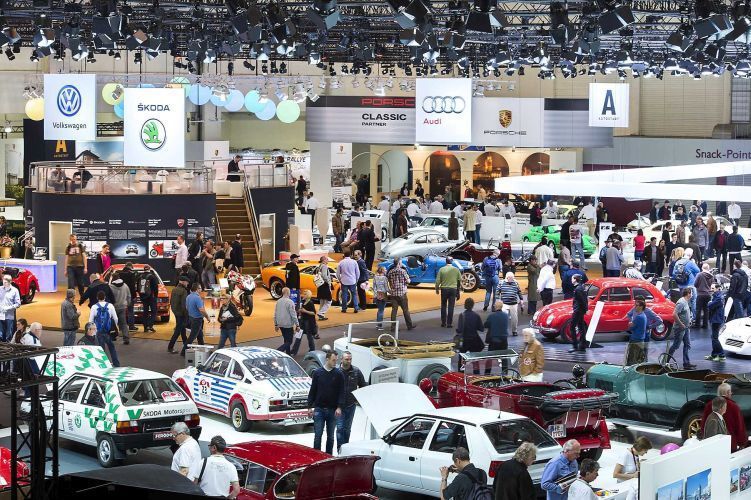 Auch der Volkswagenkonzern mit seinen diversen Marken belegt traditionell eine komplette Messehalle. (S.I.H.A.)