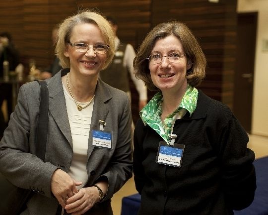 Hielten am Abend mit am längsten durch: Petra Seelmann-Maedchen, Vogel Business Media und Claudia Büttner vom EUROFORUM (Archiv: Vogel Business Media)