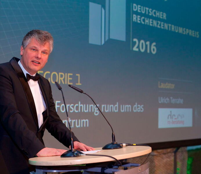 Ulrich Terrahe, Initiator von future thinking bei der Laudatio zum Deutschen Rechenzentrumspreis 2016: 