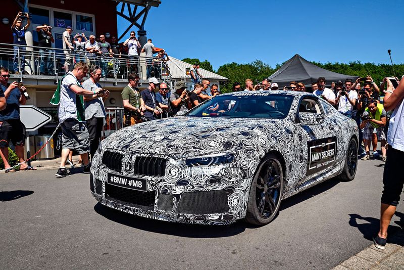 ...  – nicht unbedingt ein visueller, dafür umso mehr ein akustischer Leckerbissen. (BMW)