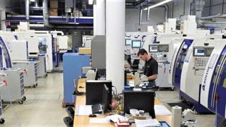 Es „brummt“ deutlich lauter! Und zwar in puncto Auftragseingang im deutschen Maschinenbau, wie der VDW wissen lässt. So stiegen die Bestellungen im zweiten Quartal 2021 im Vergleich zum Vorjahreszeitraum um 103 Prozent. Die Prognosen werden deshalb angehoben. (VDW / Zecha)