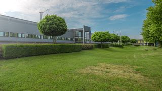 TÜV Rheinland und das Aachener Startup ConAC errichten ein Prüfzentrum von Antriebsbatterien für batterieelektrische Fahrzeuge. (Tüv Rheinland)