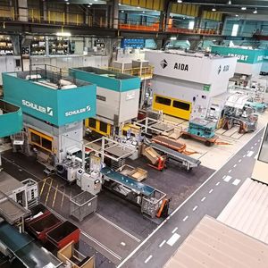 Ein Blick ins Presswerk bei BSH in Traunreut. An der Aida-Presse sind die digitalen Lösungen von Consenses implementiert.(Bild:  BSH)