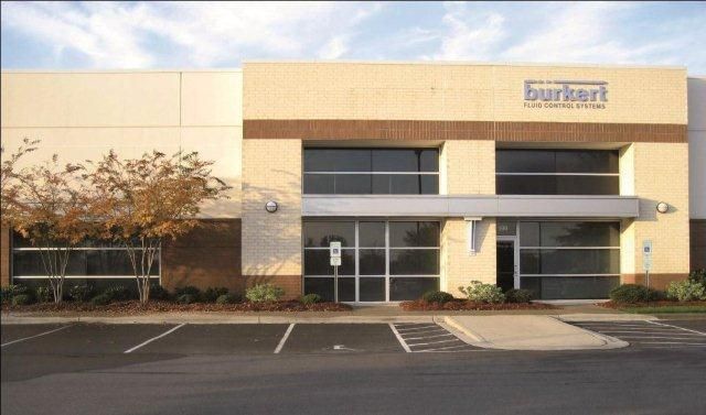 Systemhaus_Charlotte_hoffentlichklein.jpg ()