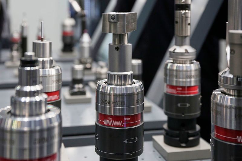 Garant für gute Geschäfte, Schaufenster für den internationalen Markt, Taktgeber für die Zukunft der Produktion – so beschreiben die Aussteller die EMO Hannover 2017. (VDW)