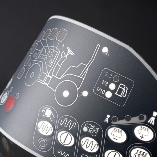 Folientastatur: Die Frontfolie ist das kostengünstigste Human-Machine-Interface, an das gleichzeitig hohe Anforderungen an Dichtigkeit und Beständigkeit gestellt werden Folientastatur: Die Frontfolie ist das kostengünstigste Human-Machine-Interface, an das gleichzeitig hohe Anforderungen an Dichtigkeit und Beständigkeit gestellt werden