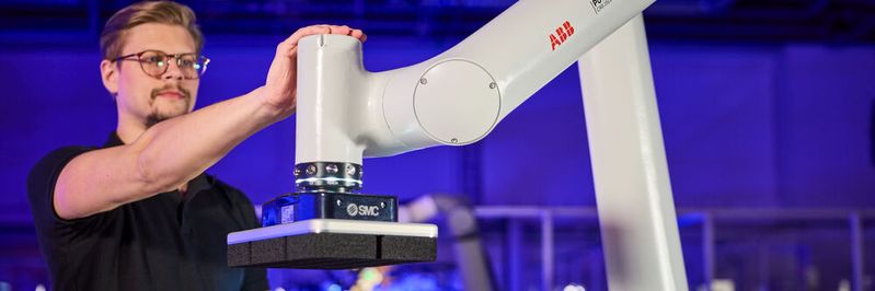 With the new PoWa cobot family, ABB Robotics bridges the gap between traditional cobots and conventional industrial robots.(Image: ABB Robotics)