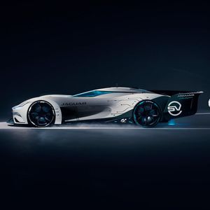 Der Einsitzer ist 5,54 Meter lang.(Bild:  Jaguar)