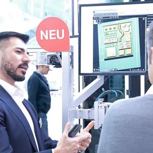 Impulsgeber für neue Projekte und Partnerschafte: Vom 06. bis 08. Oktober 2026 trifft sich die Produktionsbranche in Stuttgart auf der Motek und Bondexpo. (Bild:  P. E. Schall)