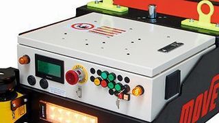 Das Move erreicht eine Geschwindigkeit von 50 m/min und ein Sick-Sicherheits-Laserscanner sorgt dafür, dass das Fahrzeug bei Kollisionsgefahr stoppt. (Bild: Trilogiq)