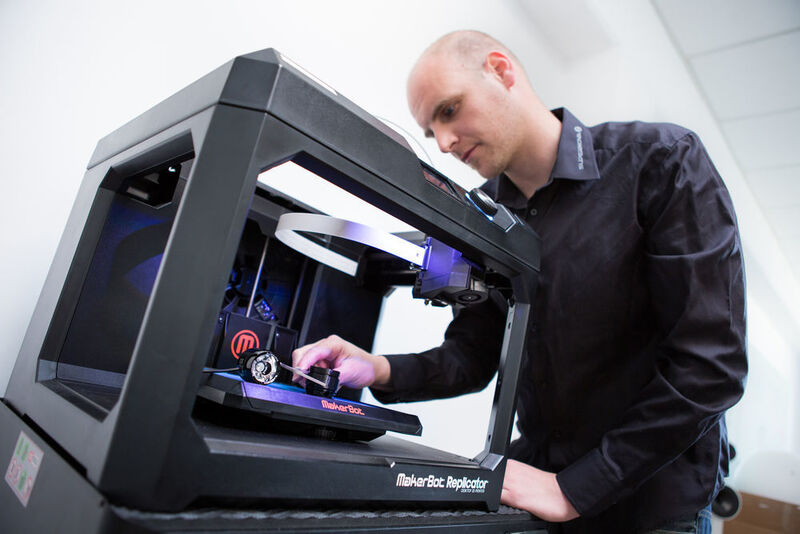 Der MakerBot Replicator Desktop 3D-Drucker ist intuitiv bedienbar. (Bild: Maker Bot)