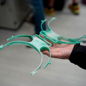 (Kunststoffschmiede im Konglomerat)