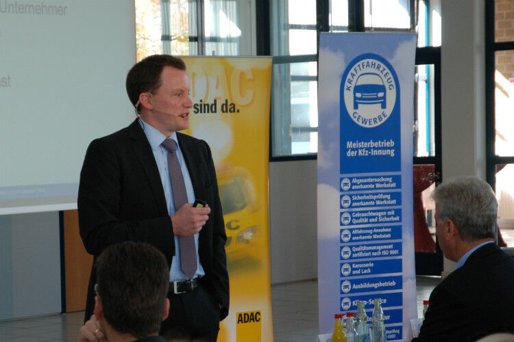 ZDK-Referent Patrick Kaiser sprach zum Thema „Werkstattrecht“. (Foto: Landesverband)