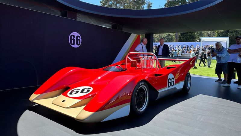 Lotus hat ein paar alte Skizzen ausgegraben und nach diesem Vorbild einen spektakulären Retro-Rennwagen gebaut, der jetzt tatsächlich in Kleinserie gehen soll. (Bild: Benjamin Bessinger)