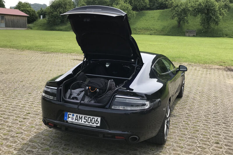 In den Kofferraum passen bis zu 1.029 Liter. (Seyerlein/»kfz-betrieb«)