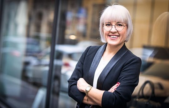 Annika Kämmerer hat mit dem Team des MM Maschinenmarkt das Konzept des Best of Industry Award von Grund auf überarbeitet.(Bild:  Momentschmiede)