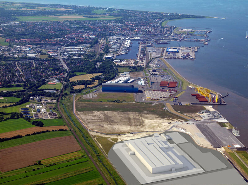 Die Windkraft-Fabrik in Cuxhaven soll auf einer Fläche von rund 170.00 Quadratmetern – rund 24 Fußballfeldern – direkt am Hafen entstehen. In der ersten Produktionsstätte für Offshore-Windkraftanlagen in Deutschland, die ab Mitte 2017 Betrieb geht, sollen bis zu 1.000 Arbeitsplätze entstehen. (Siemens)
