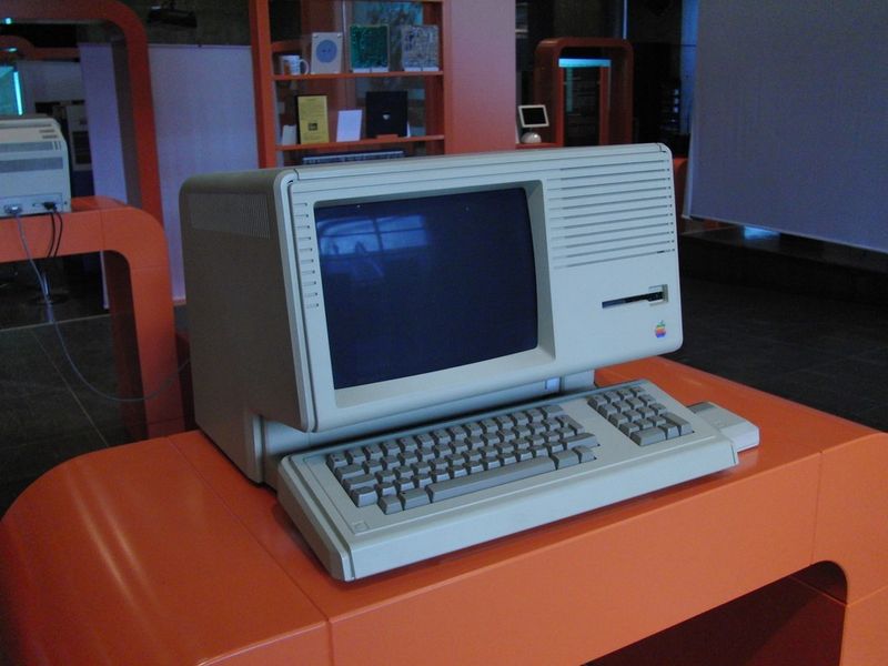Der glücklose Vorgänger: Die Apple Lisa, benannt vermutlich nach Steve Jobs erster Tochter (Wikimedia)