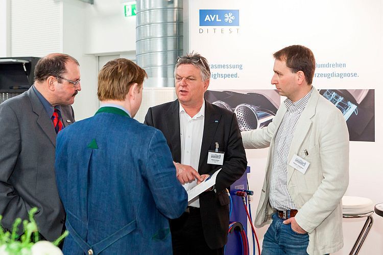 Ohne Diagnose geht es auch in der Karosseriebranche nicht mehr, machten die Vertreter von AVL Ditest den Teilnehmern klar. (Stefan Bausewein)