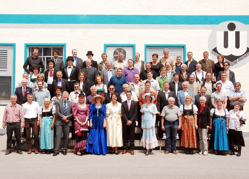 Die Mitarbeiter des Jubiläums-Unternehmens.  (Bild: Tungsten)