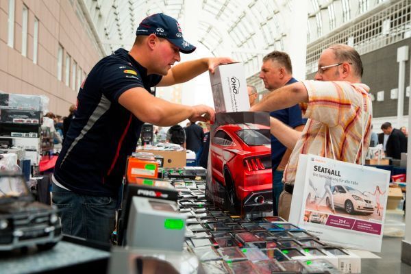 IAA 2015: Messeimpressionen (VDA)