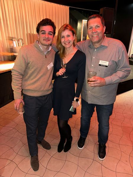 Jaime Ferrer und Maya Lange (Amazon) mit Harald Krekeler (Samsung) (Bild: Vogel IT-Medien )