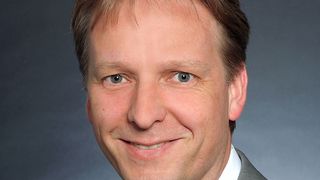 Dipl.-Ing. (FH) Werner Faulhaber, Entwicklungsleiter bei Arburg GmbH + Co KG: „Der ständig steigende Anspruch im High-Speed Leiterplattendesign wird von der Zuken-Entwicklungssuite CR-5000 sehr gut abgedeckt“. (Archiv: Vogel Business Media)