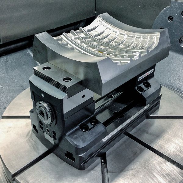 Centron 125-200 - mit gefrästem Reifenprofil (Hochschule Luzern / Hemo)