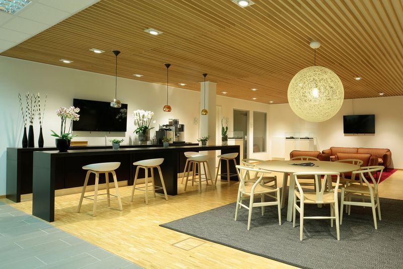 Alle Betriebe der Mehrmarkenautohausgruppe erfüllen stets die aktuelle Hersteller-CI. (Moll Automobile)