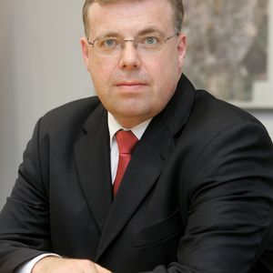 Dr. Roland Mohr ist Geschäftsführer von Infraserv Höchst. Sein Interview zum Thema finden Sie im Kastenelement auf Seite 3 des Artikels.