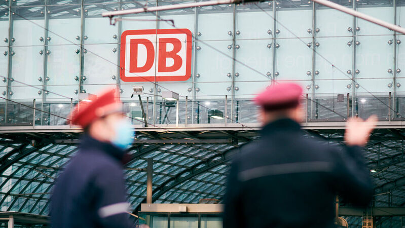 Der Deutschen Bahn könnten massive Veränderungen bevorstehen.