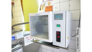 Millymat gibt es in zwei Versionen: für den direkten Anschluss an den Milchtank des landwirtschaftlichen Betriebes sowie als separaten Einzelautomaten mit eigenem Milchbehälter, beispielsweise für Hofläden. (Bild: Siemens)