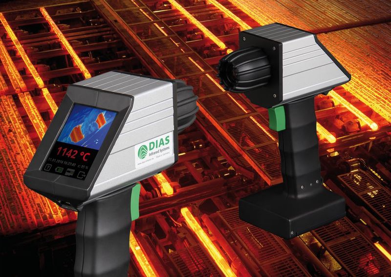 Die portable Infrarotkamera Pyroview 480N von Dias Infrared wird insbesondere in Schmiedebetrieben und Stahlwerken eingesetzt, weil Prozesstemperaturen schnell und sicher ermittelt und überwacht werden können. Sie wurde speziell für diesen Anwendungsbereich entwickelt mit der Maßgabe mögliche Fehlmessungen zu vermeiden. Zu finden in Halle 5, Stand 115.  (Bild: DIAS Infrared GmbH  )