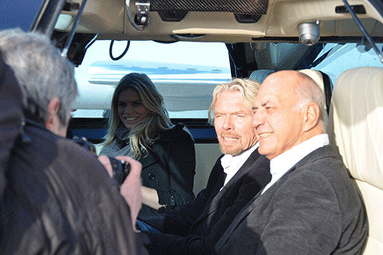 Der britische Abenteurer und Extrem-Ballonfahrer Richard Branson (li.) mit Superbus-Erfinder Wubbo J. Ockels, der inzwischen verstorben ist. (Foto: press-inform)