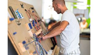 Kabelkonfektion: Innerhalb der Unternehmensgruppe Werner Wirth wird Selka Süßbrich als Kompetenzzentrum für komplexe Kabelsysteme und elektromechanische Baugruppen fungieren. (Bild: Werner Wirth)