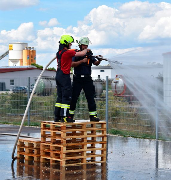 Spezialantrieb für schnelle und sichere Brandbekämpfung Bild 2 / 2