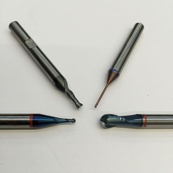 Bild 4: Die für die Fräsversuche ausgewählten Zerspanungswerkzeuge mit unterschiedlichen Schneiden. (Bild: Beuth Hochschule)