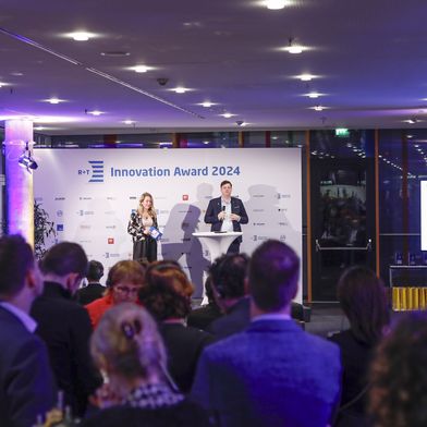 Impressionen von 2024 ... Der R+T Innovationspreis wird auch für 2027 von der Messe Stuttgart ausgelobt. Am 11.9.2026 ist Bewerbungsschluss. (Bild: Messe Stuttgart)