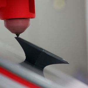 3D-Druck eines Objekts mit Überhang.