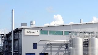 In der Clariant Demonstrationsanlage in Straubing werden im Rahmen der Forschungsvereinbarung Versuche mit verschiedenen Zellulose-Rohstoffen durchgeführt werden. (Clariant)