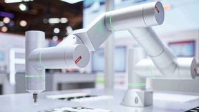 Physical AI in der Praxis: Twincat Coagent übersetzt natürliche Sprache in Maschinenbefehle und ermöglicht die intuitive Steuerung komplexer mechatronischer Systeme.  (Bild: Beckhoff Automation)