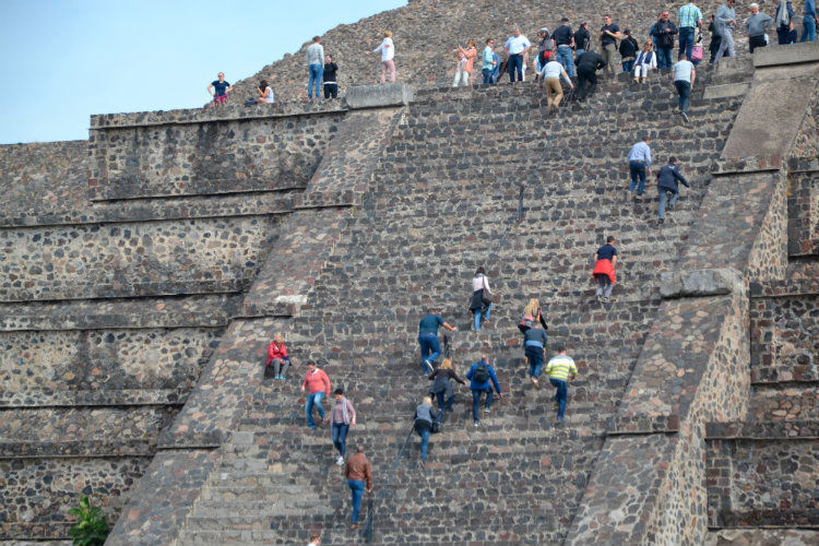 Keiner ließ es sich nehmen, die berühmteste Ruinenstadt Mexikos auch von oben in Augenschein zu nehmen. (Mauritz)