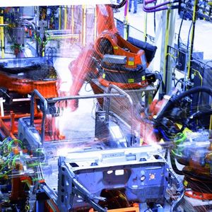 Ein wichtiger Treiber und Abnehmer für Automatisierungstechniken ist die Automobilindustrie. Bild: Kuka